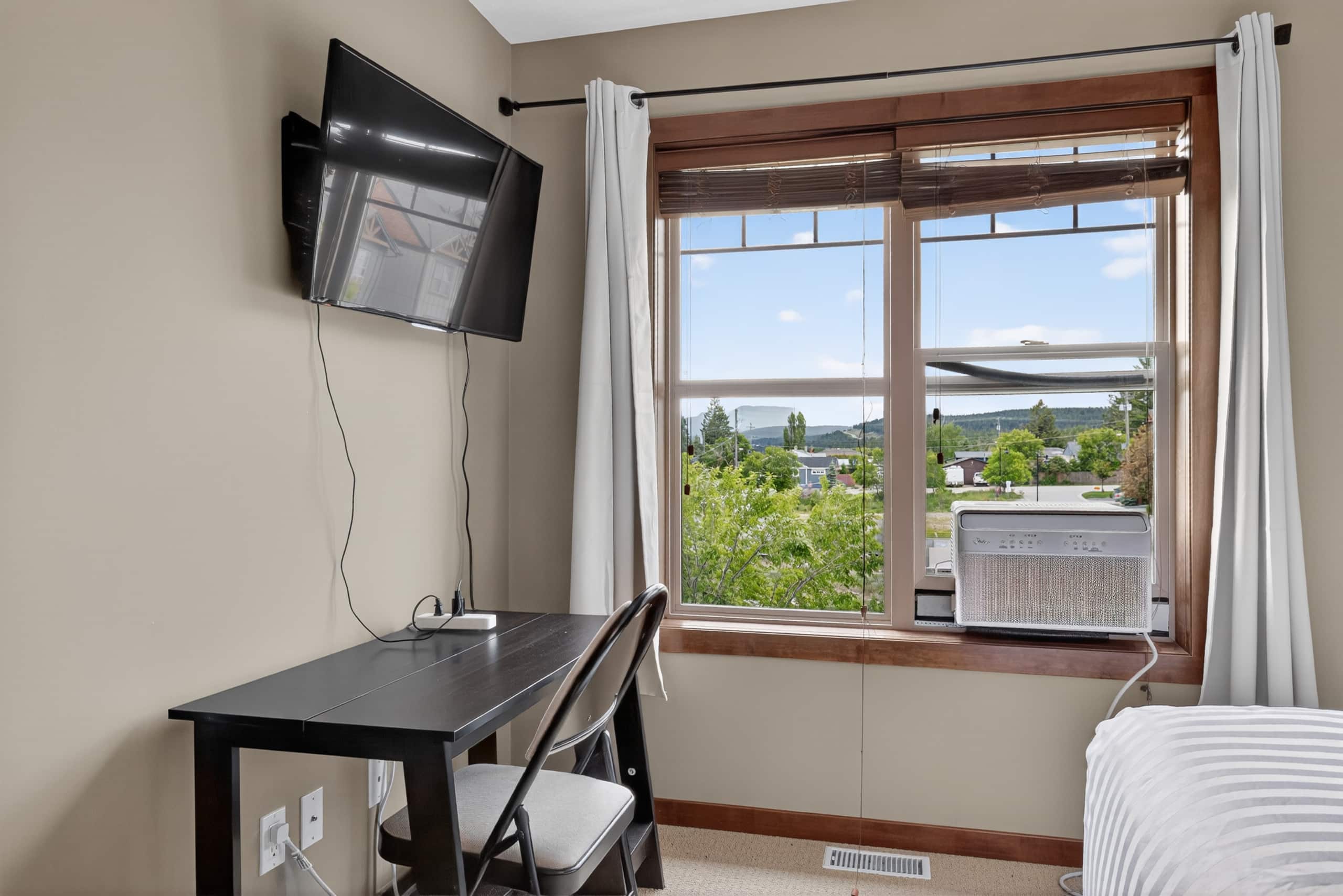 Mountain Haven in Downtown Invermere - Photo 27