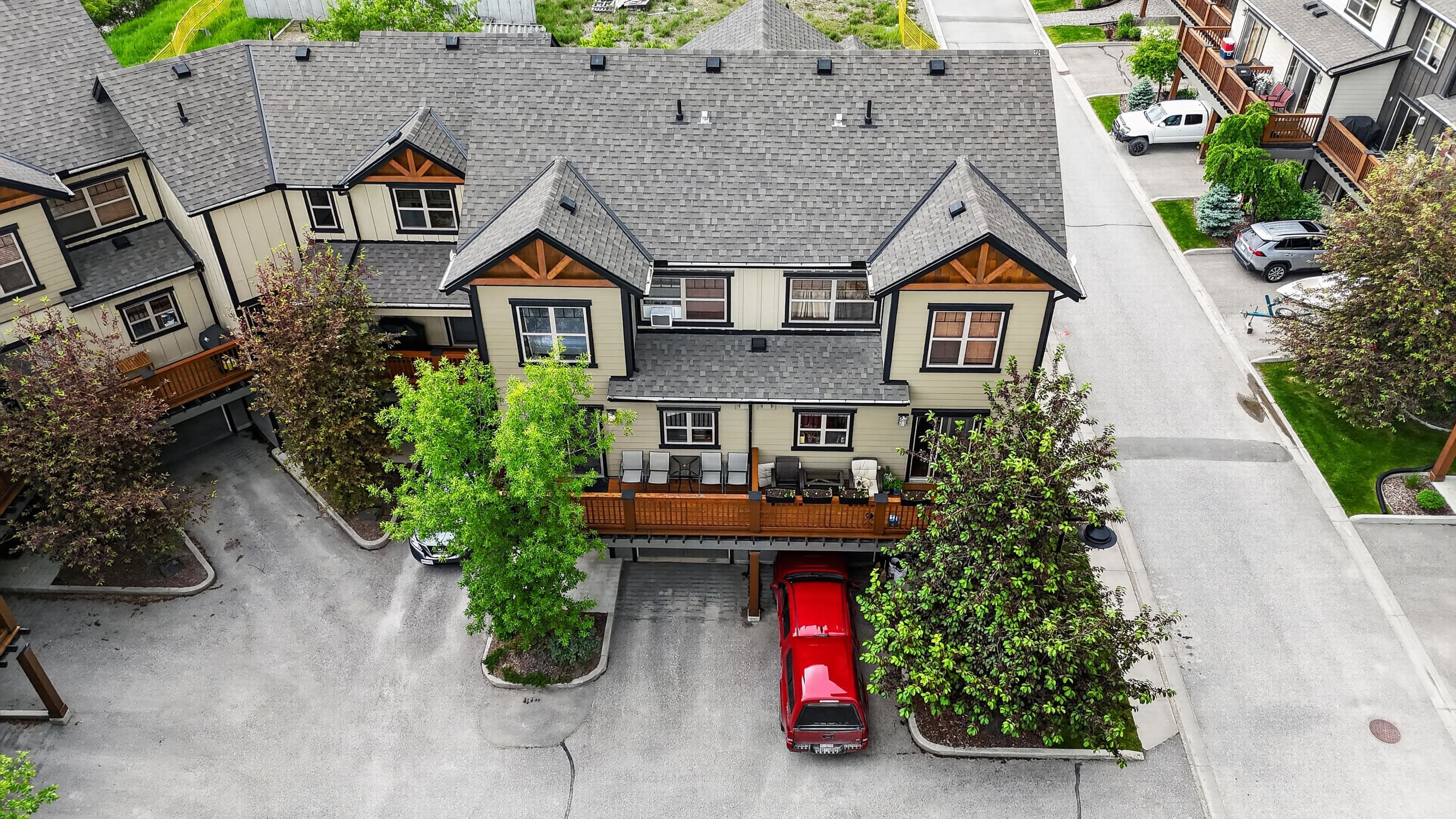 Mountain Haven in Downtown Invermere - Photo 2