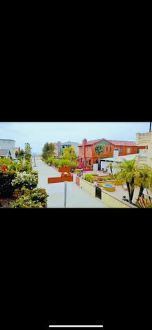 Beach House – Just A 30 Second Walk To The Beach! gallery image 2