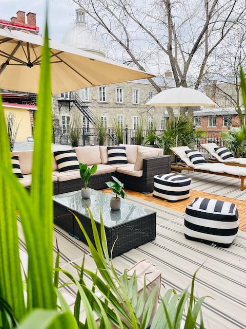Exclusive 6 bed, 6 bath residence in Old Montreal