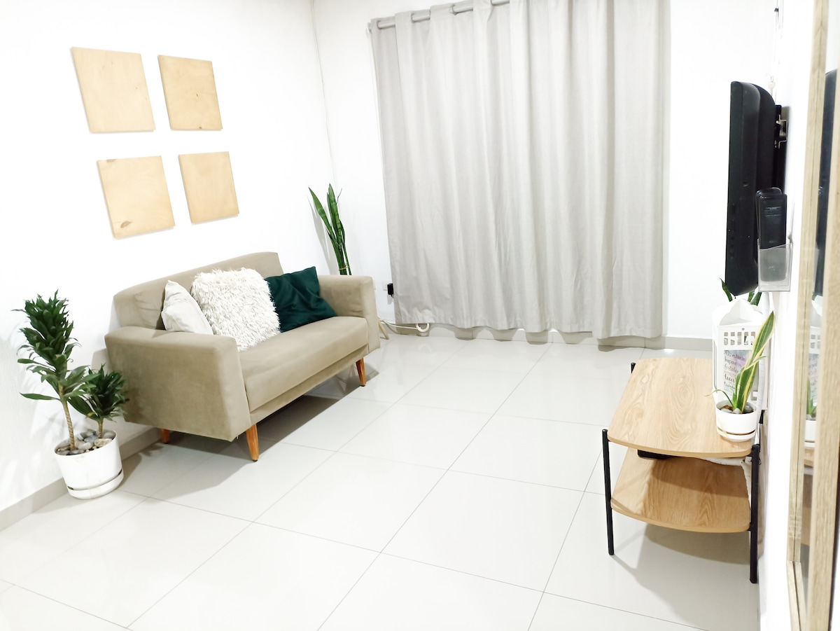 Top Airbnb: Ideal Apartment for 4 Workers, Private Entrance, Invoice in Ciudad Benito Juárez