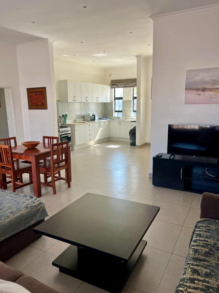 Comfortable 3-bed Townhouse – Ideal For Families - Harare