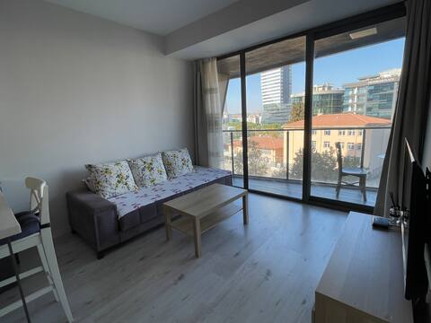 Residence with pool in the most decent area