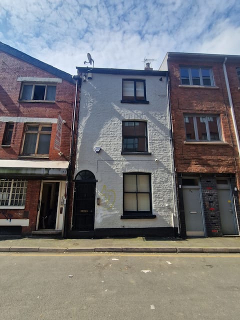 The White House,
Manchester's Northern Quarter