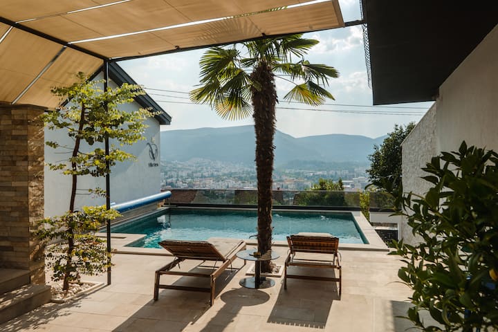 Villa View Mostar with Heated Pool & Jacuzzi