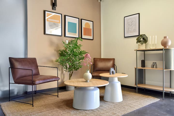 A/c · Depto. 100% Equipado · Terraza, Vistas Y Bbq - Las Condes