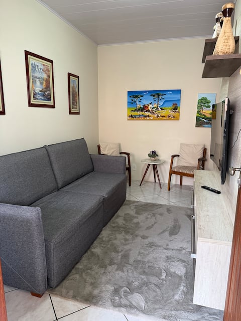 Imóvel de sucesso: Entire apartment in the city center. em Lages
