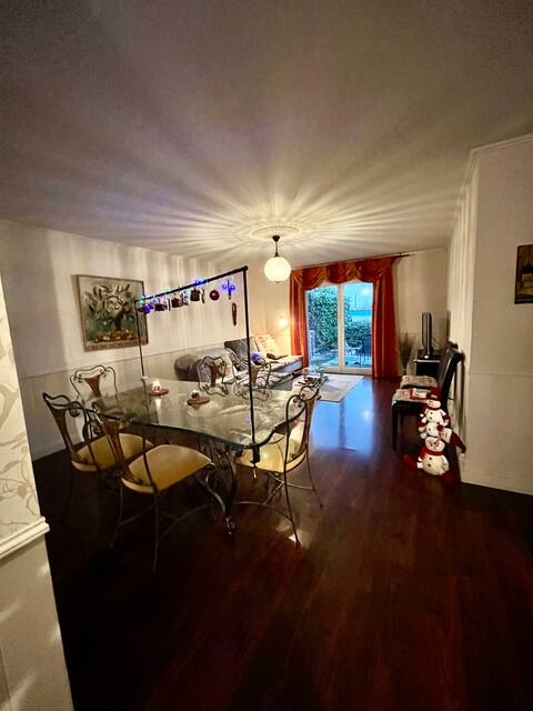 Maison Cosy.  
3 Bedrooms, A/C, Garden,Netflix