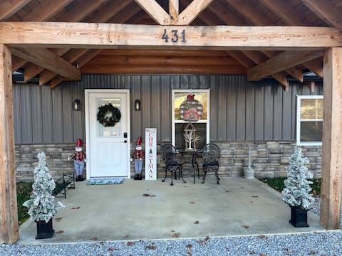 Wilderness Retreat with Hot Tub in Mammoth Cave