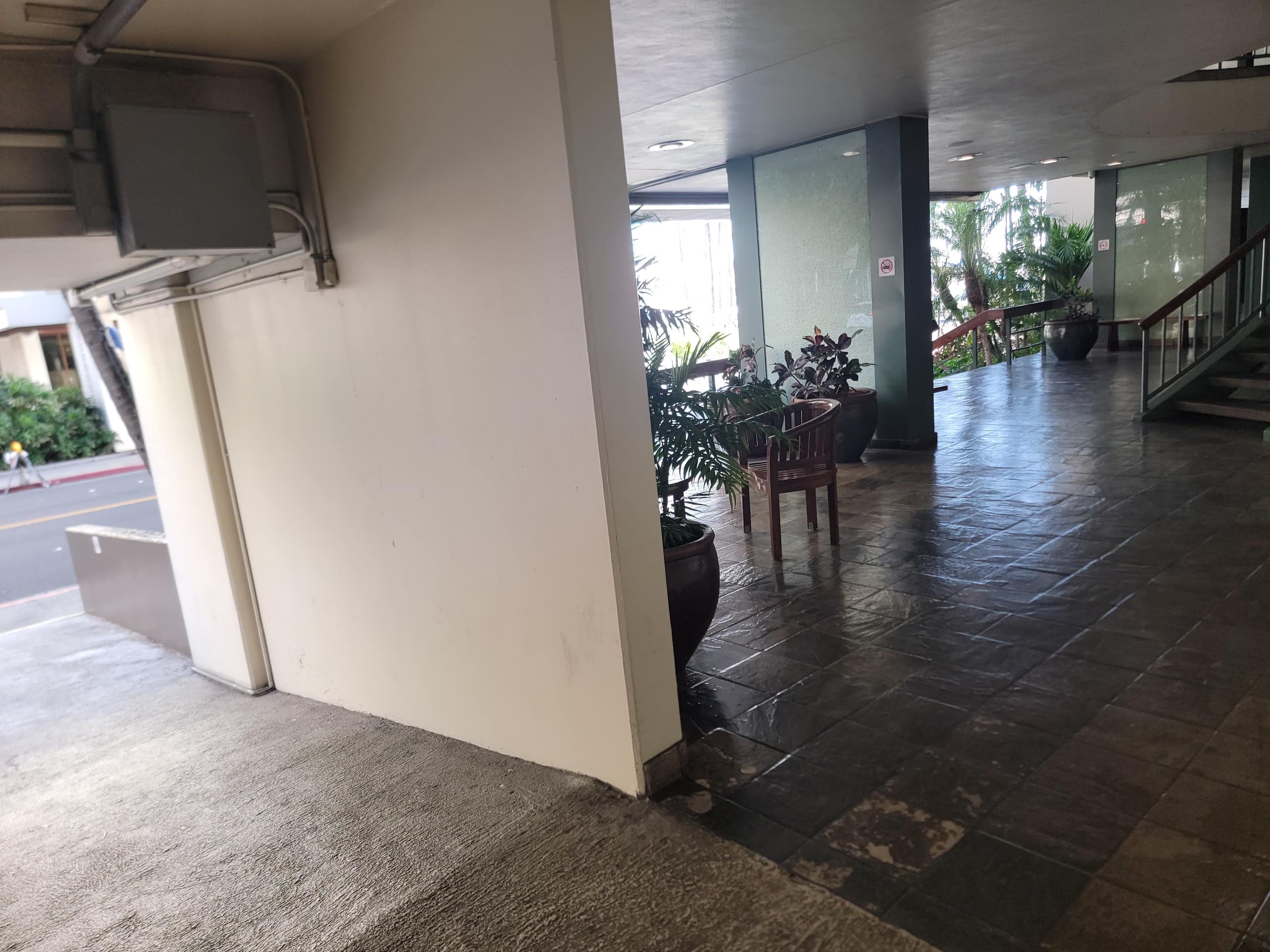 Condo in Honolulu · ★4.73 · 1 bedroom · 2 beds · 1 private bath - Image 36