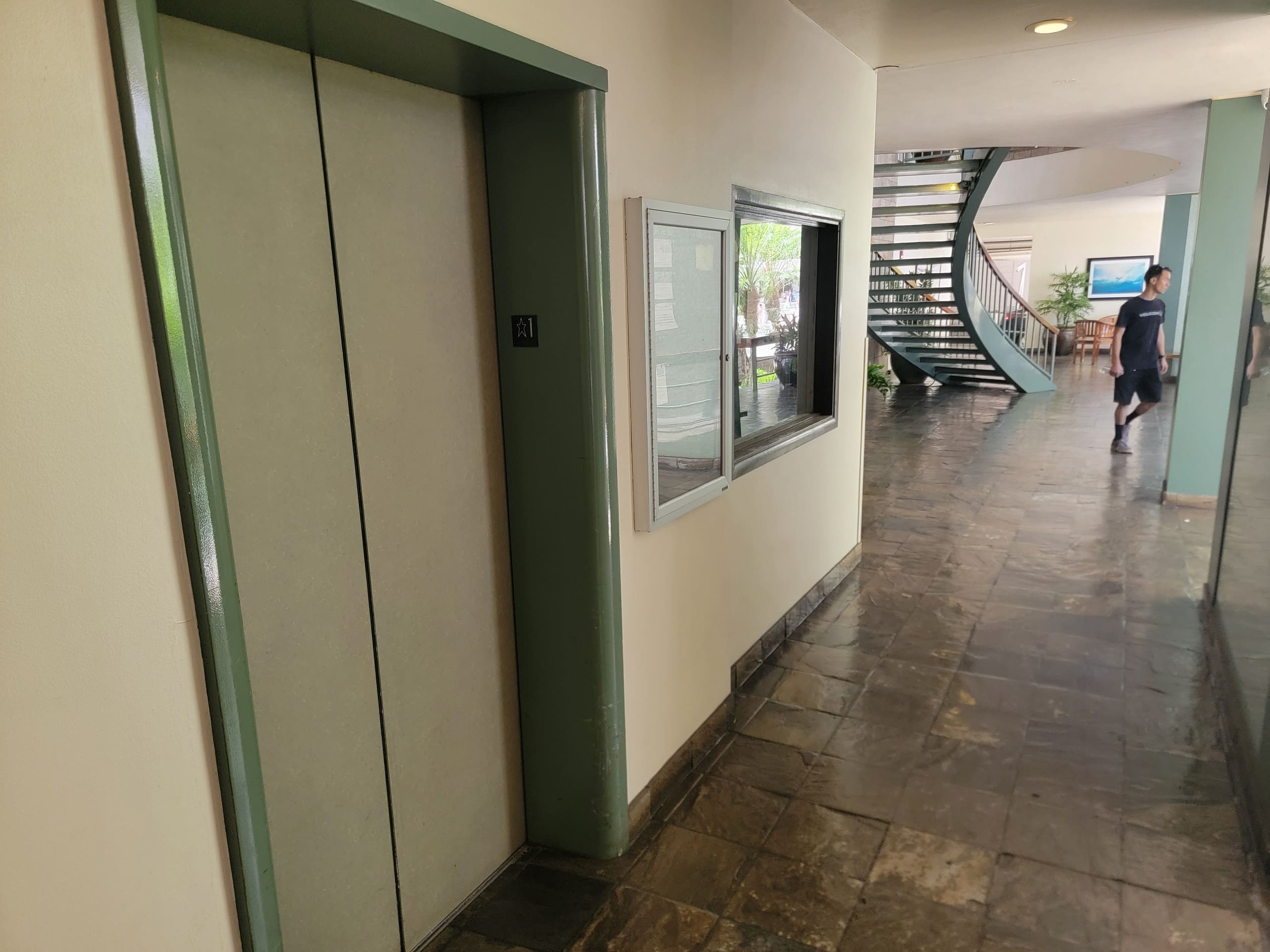 Condo in Honolulu · ★4.73 · 1 bedroom · 2 beds · 1 private bath - Image 49