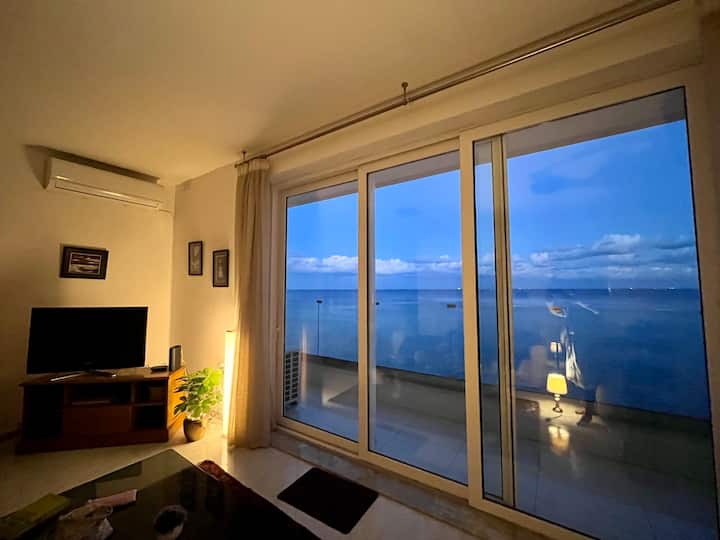 Sliema Seafront Apartment On Tower Road 3 Bedroom - Valletta