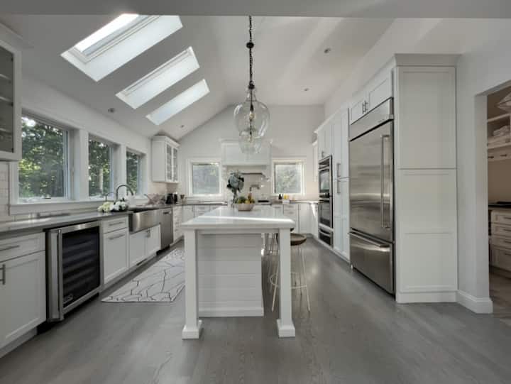 Serene East Hampton Escape - Warm Pool til Nov