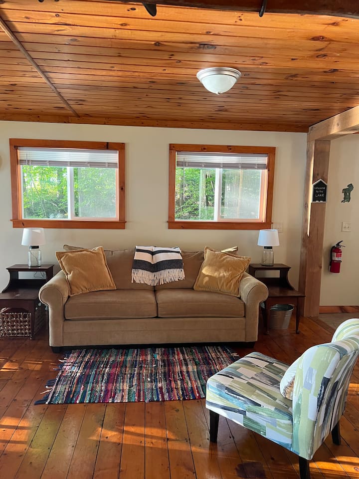 Cozy Lakeside Cottage On Cayuga Lake - Ithaca, NY