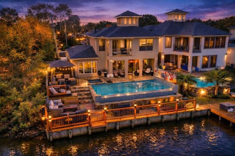 Waterfront Getaway Heated Pool+Jacuzzi & Game Room