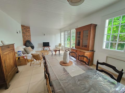 House 130 m², garden, terrace, 6 km beach