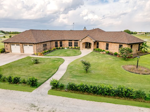 Luxe Farmhouse Nestled on 10 Acre Ranch
