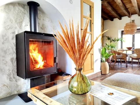 Casa Afortunada in Granada. Beach and mountains.