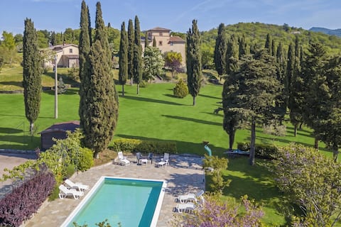 Villa La Chiesina - by Happy Rentals