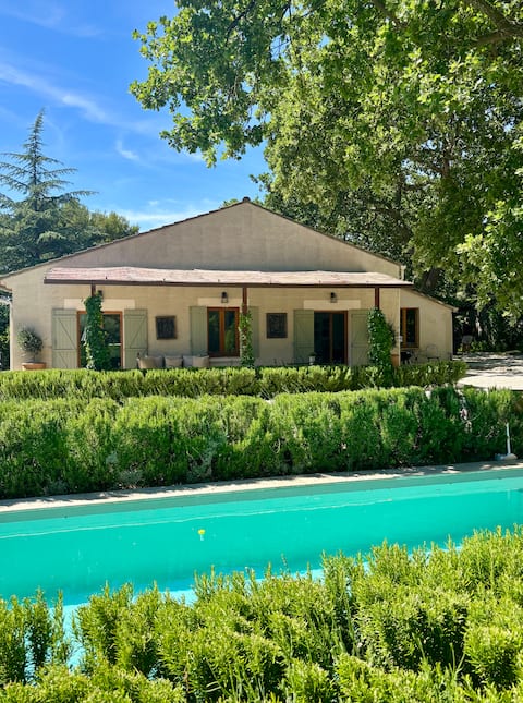 Villa Bohème Oppede • Charming house • Swimming pool • View