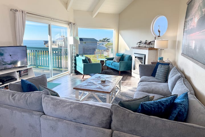 E hapur dhe e gjerë, e ndriçuar dhe me pamje nga oqeani!