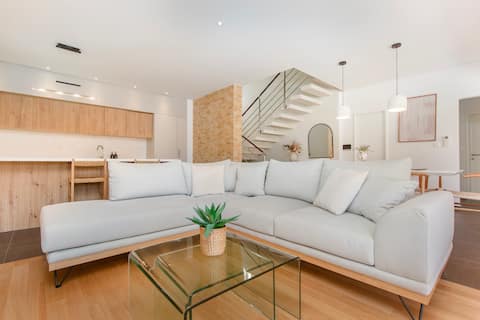 Top performing Airbnb: Mediterranean villa • Pool• Indoor jacuzzi • EVC• in Drvenik Veliki