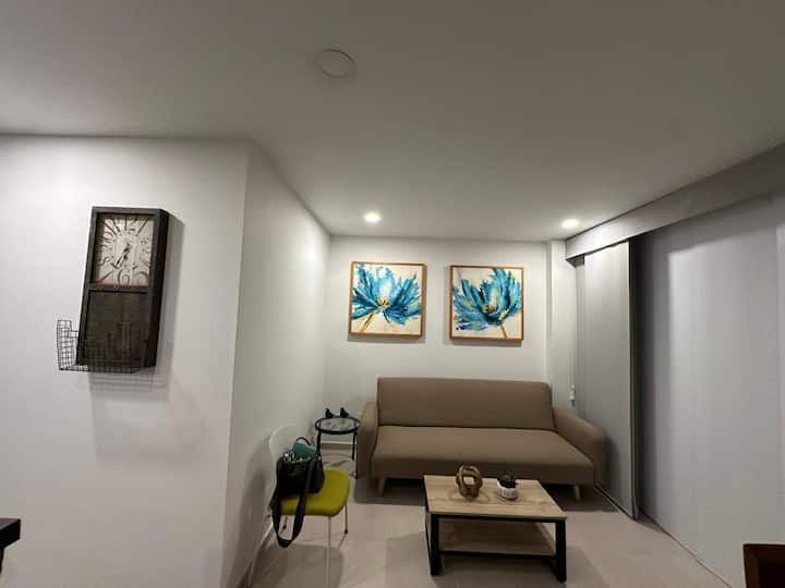 Agradable Apartaestudio En Floridablanca - Floridablanca
