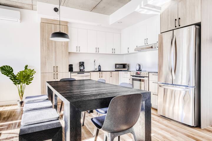 The Caiman 907- Perfect for 6-8 people gallery image 5