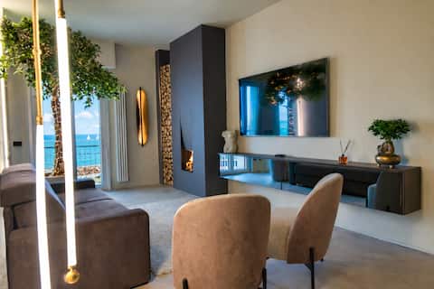 Top Airbnb: Penthouse BeachFront All Inclusive for Families in Fano