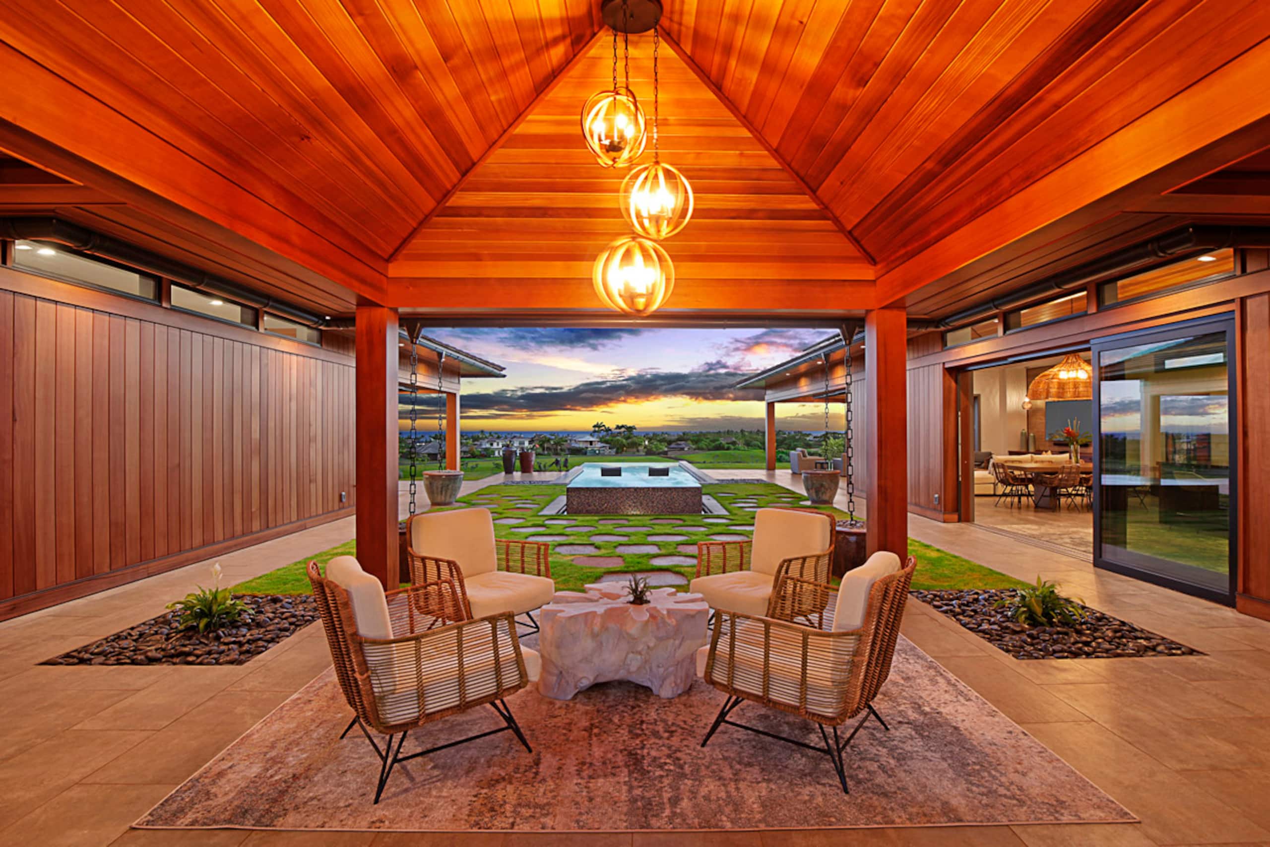 Hale Kupanaha Opulent New Villa + Pool/Spa/Views - Photo 5