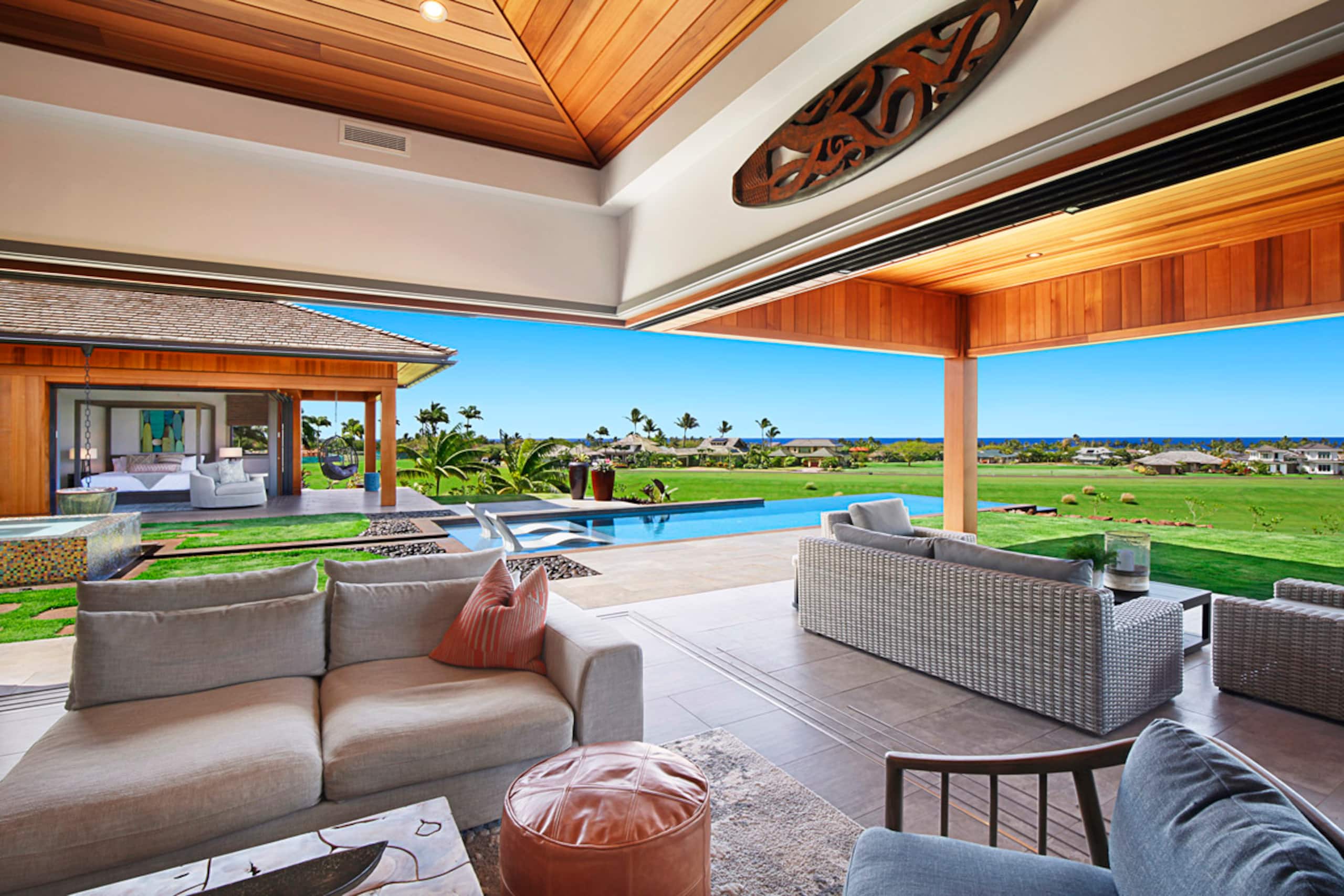 Hale Kupanaha Opulent New Villa + Pool/Spa/Views - Photo 11