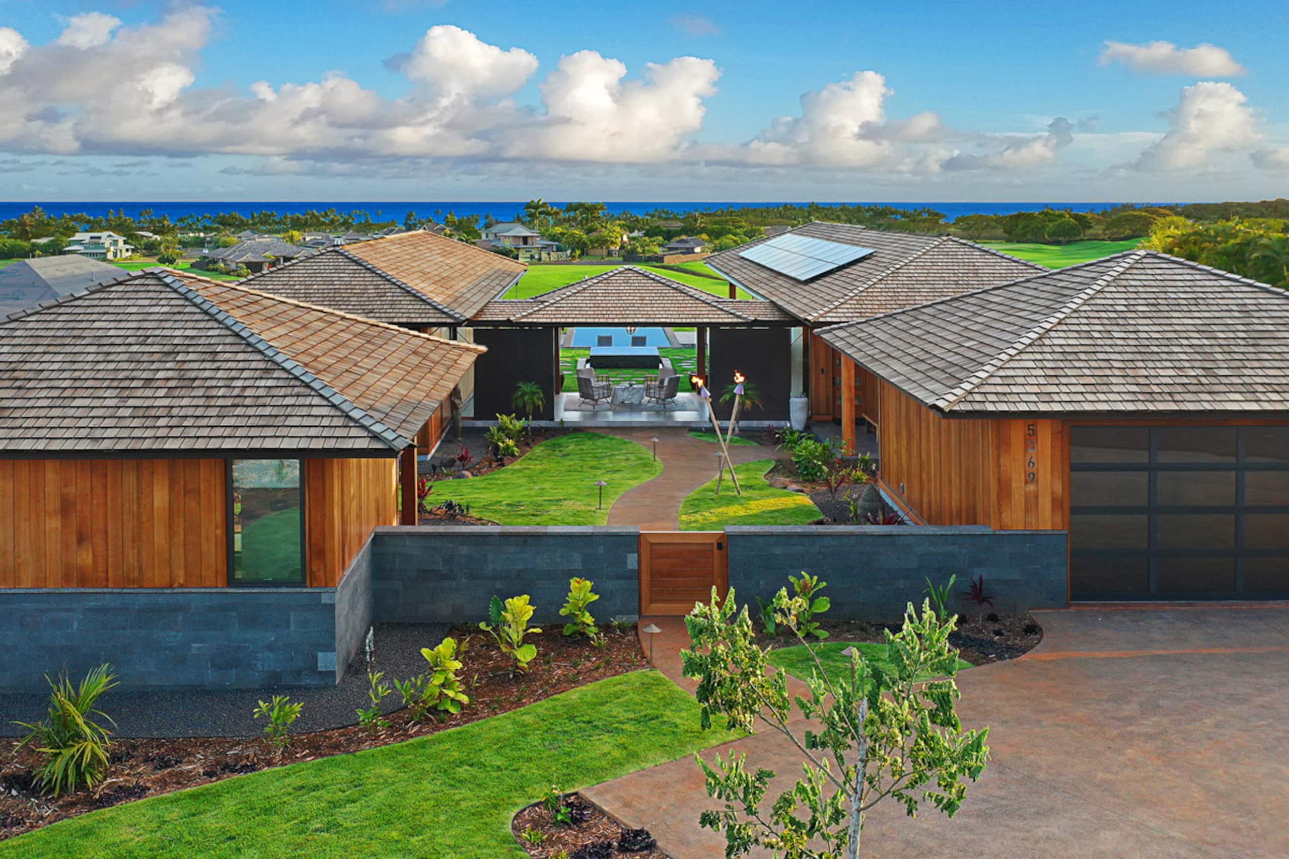 Hale Kupanaha Opulent New Villa + Pool/Spa/Views - Photo 20