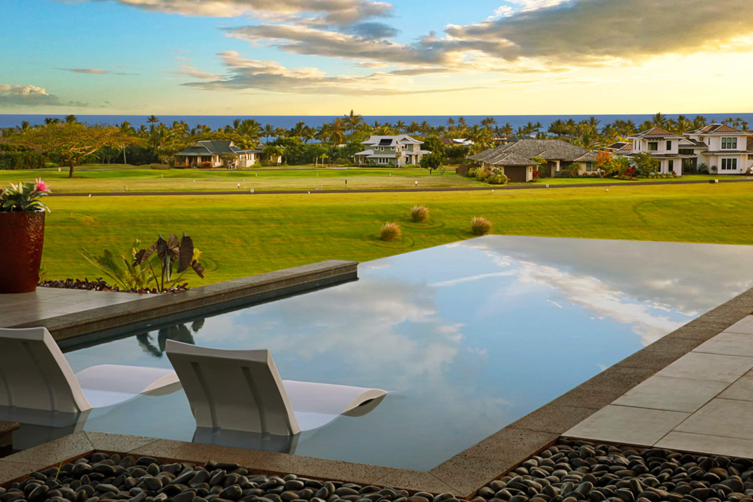 Hale Kupanaha Opulent New Villa + Pool/Spa/Views - Photo 6