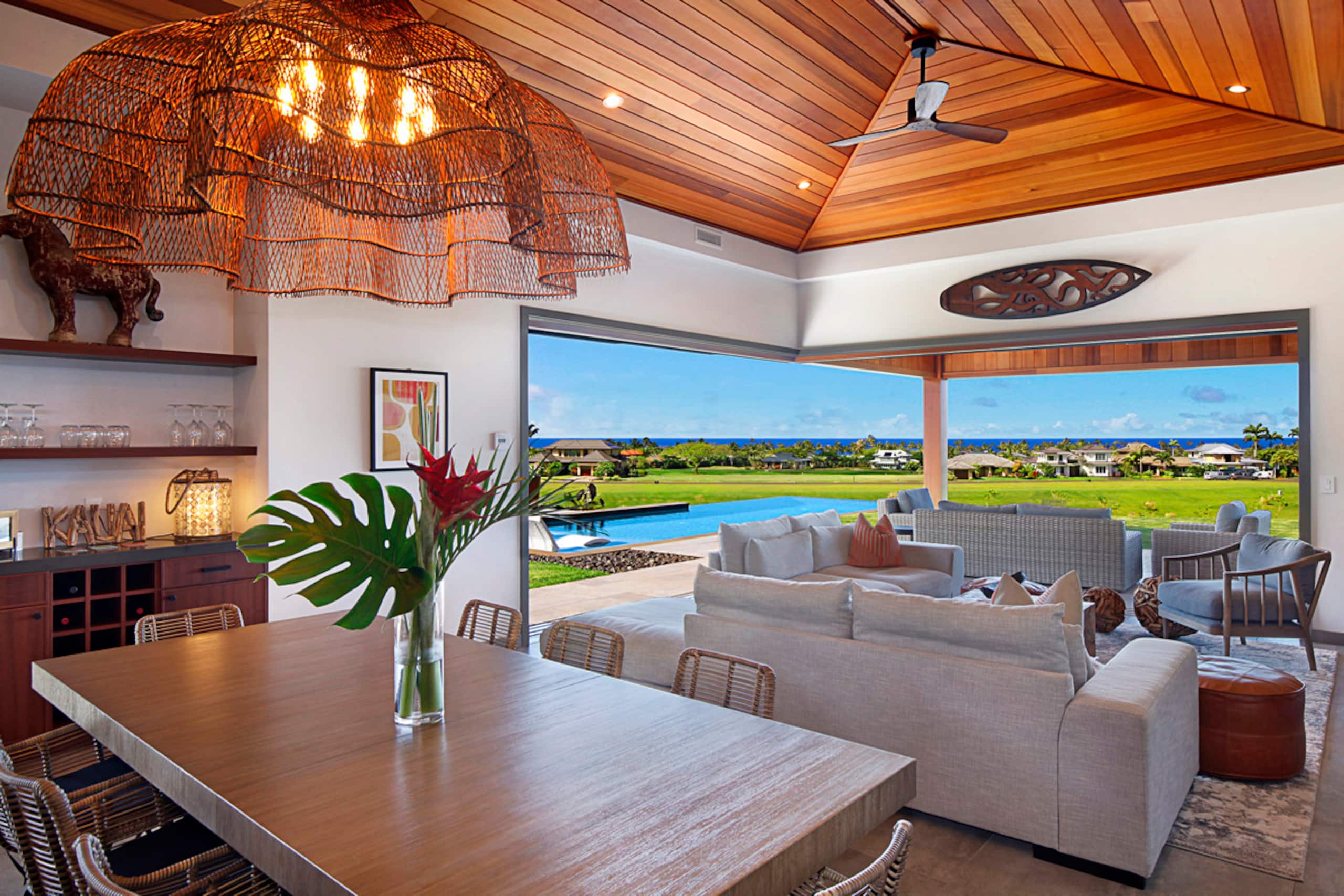 Hale Kupanaha Opulent New Villa + Pool/Spa/Views - Photo 10