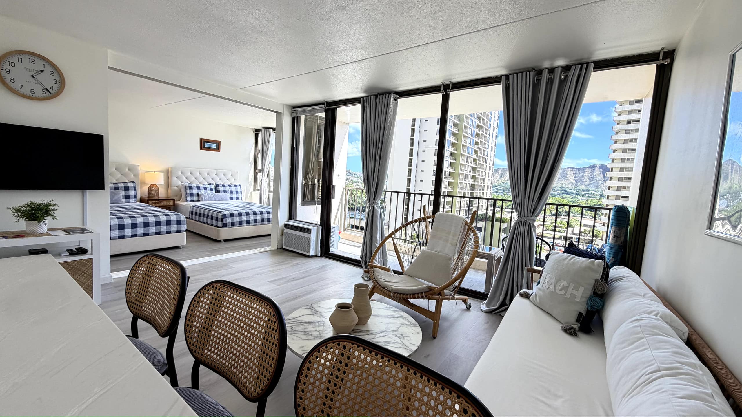 Condo in Honolulu · ★4.78 · 1 bedroom · 3 beds · 1 bath - Image 24