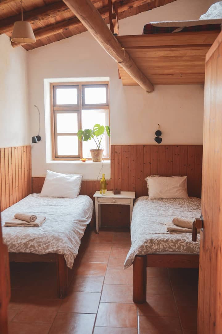 საძინებელი 2