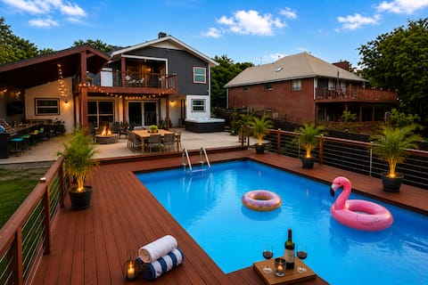 Exquisite DFW Lakefront Mansion 16 Beds: Pool Spa