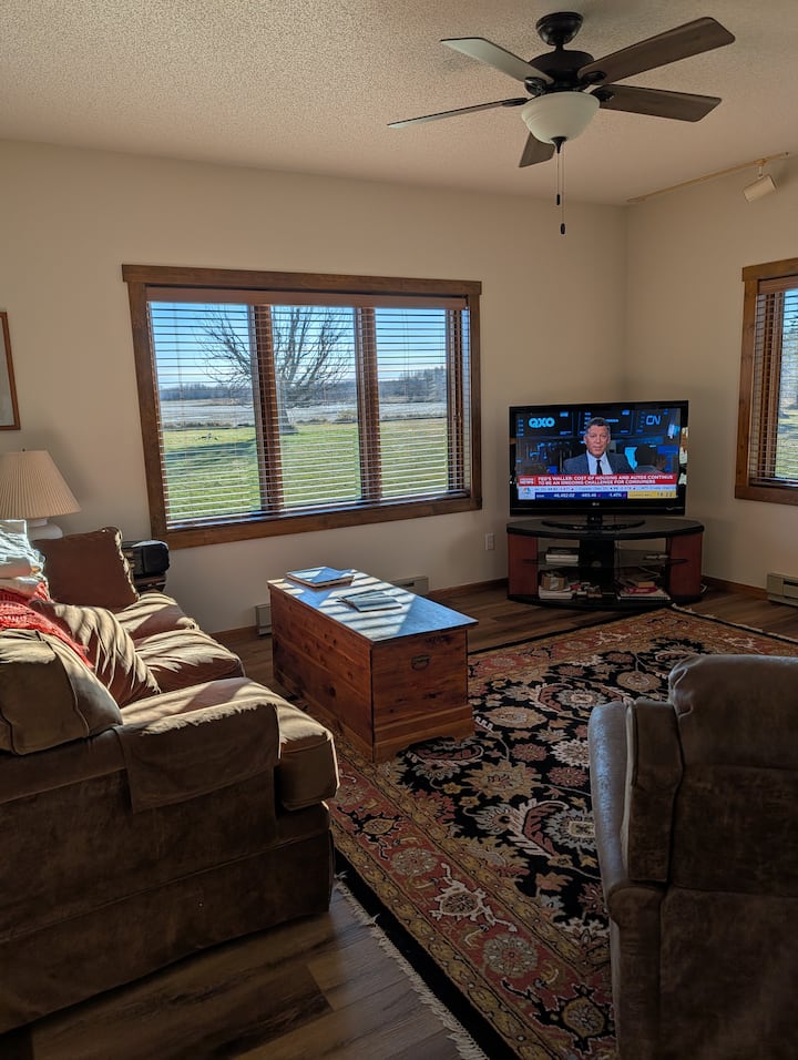 Graceton Beach Road House - Lake of the Woods County