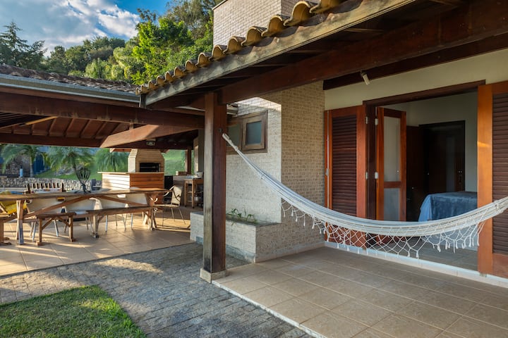 Balcón de la suite 4, en la parte trasera de la zona gourmet y la piscina