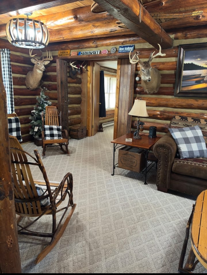 Pine Creek Trailside Cabin-fireside Retreat - Wellsboro, PA