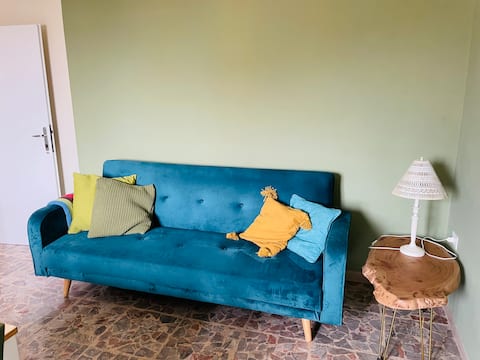 Popular Airbnb listing: Apartment 150m from the sea in Rosignano Marittimo