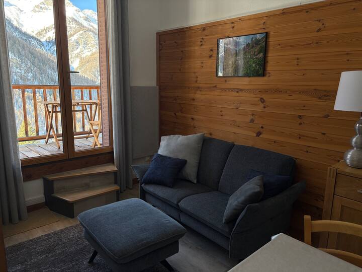 Bel Appartement, Rénové, Avec Vue Magnifique - Pontechianale