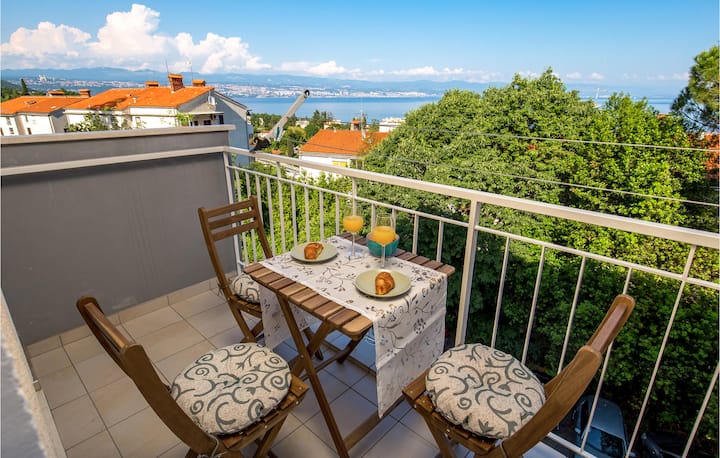 2 Bedroom Amazing Apartment In Lovran - Mošćenička Draga
