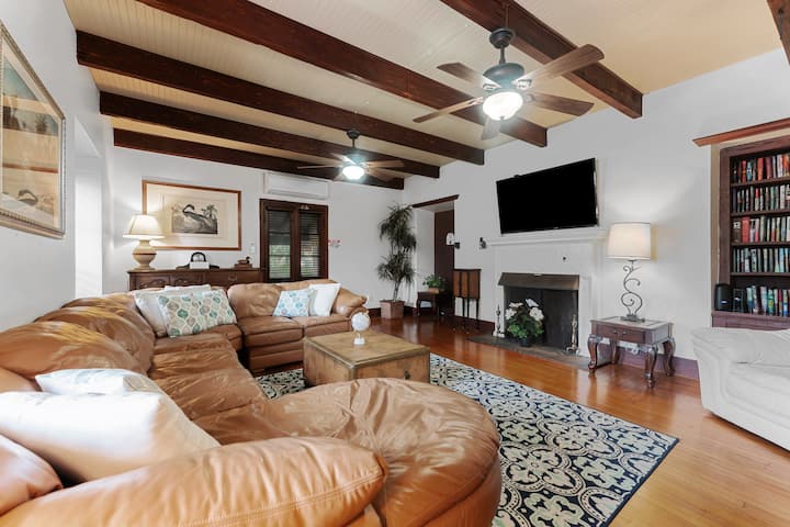 La Villa, 1 Of 4 Rentals On-site. Heated Pool! - Clearwater, FL
