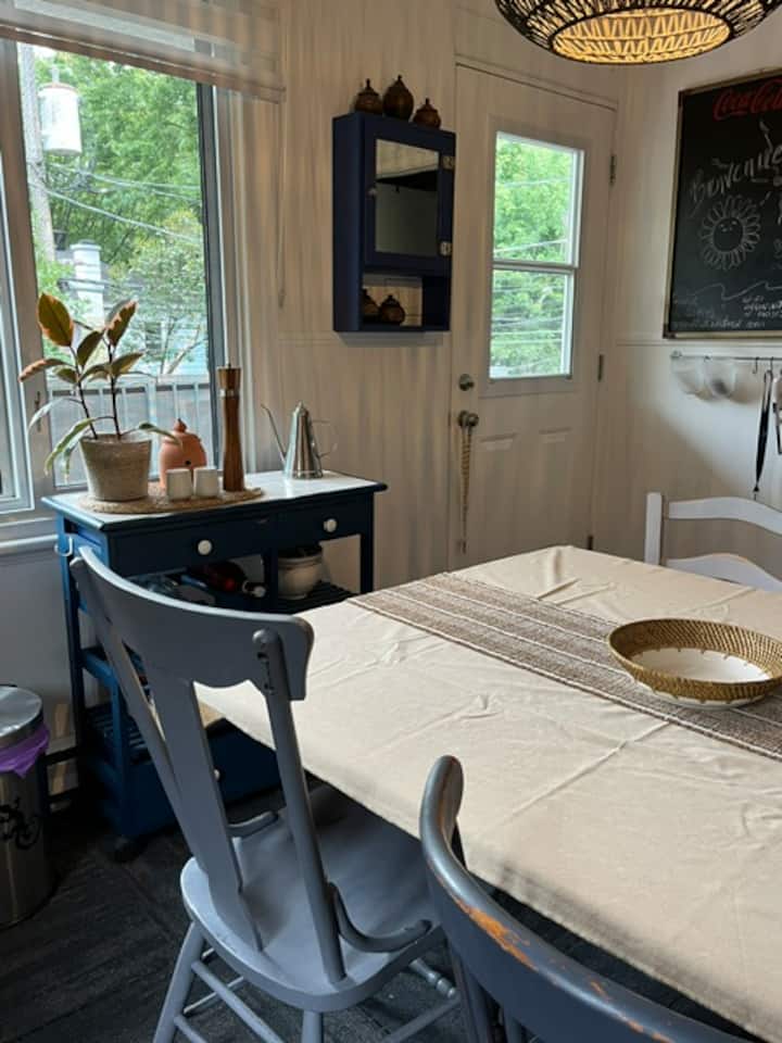 Logement Chaleureux Et Original (310325). - Quebec