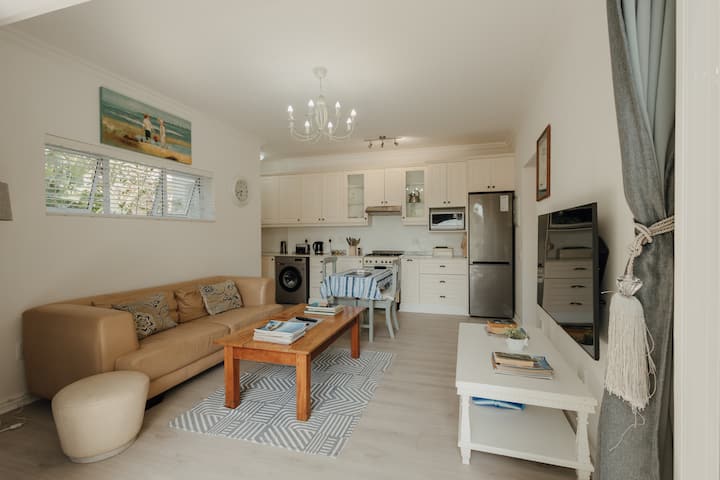 Seabreeze, 1 Bedroom Apartment With Pool View - Plettenberg Bay
