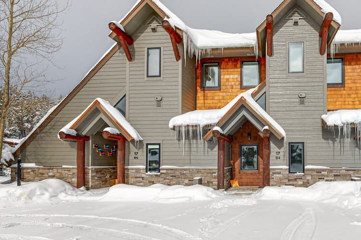 Serene 3br Ski In/out Mountainview 2nd-floor - Big Sky, MT