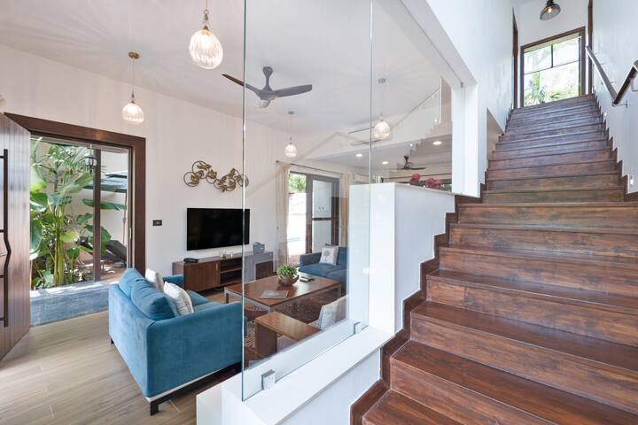 Living room image 5