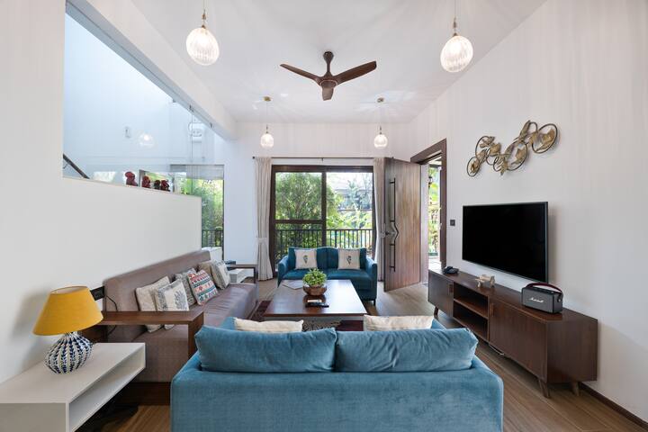 Living room image 1