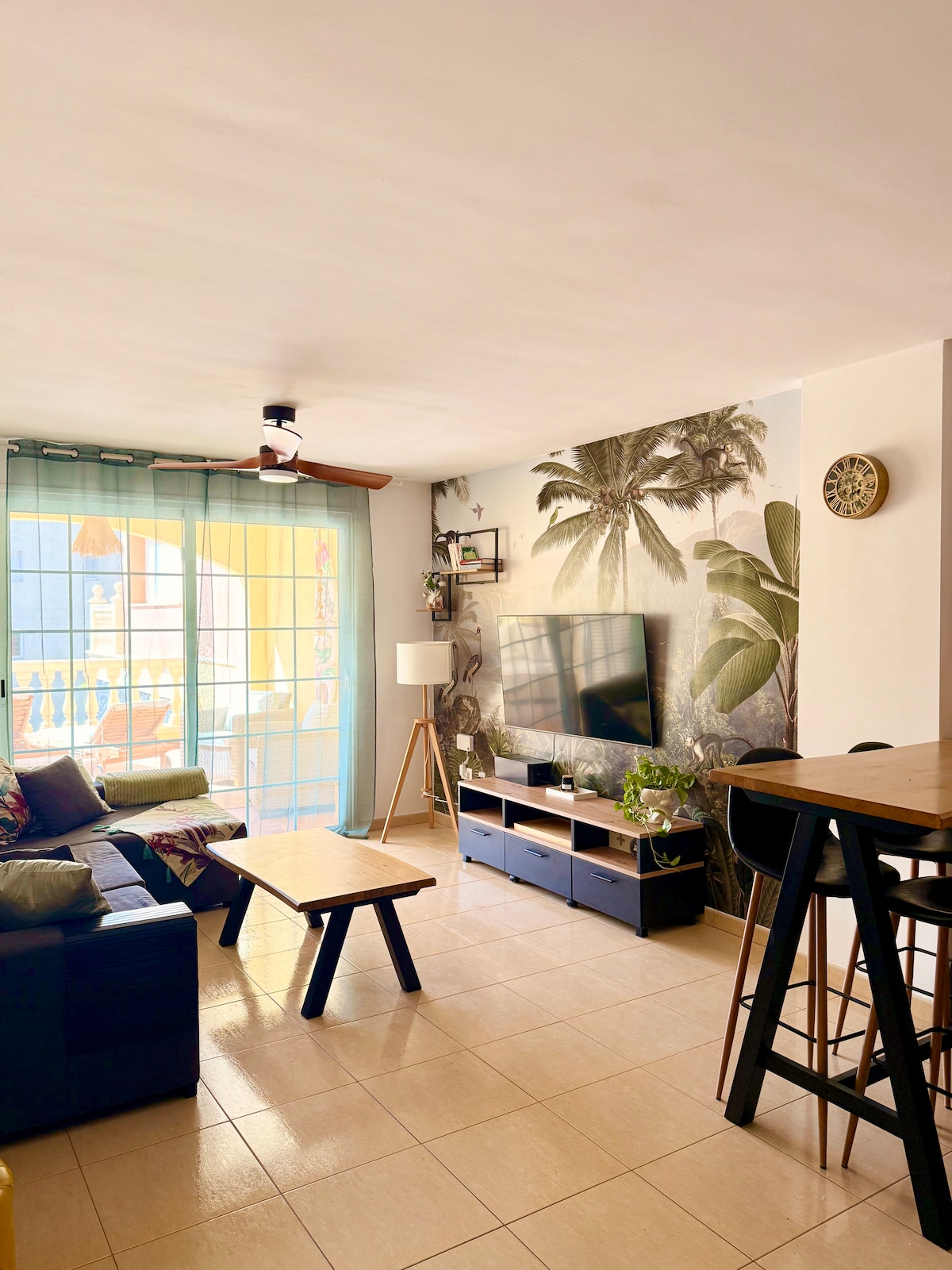 Top Airbnb: “Casa Legend Tenerife”. Pool, garden, BBQ, terrace en Arona